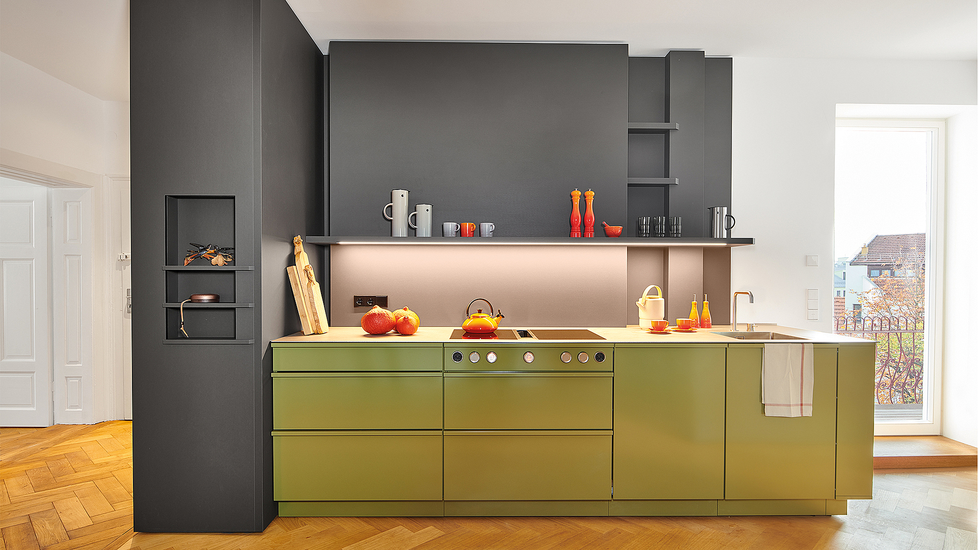 Converteren Reusachtig Verstelbaar Popstahl: kleurrijke stalen keukens met BORA systeem | BORA