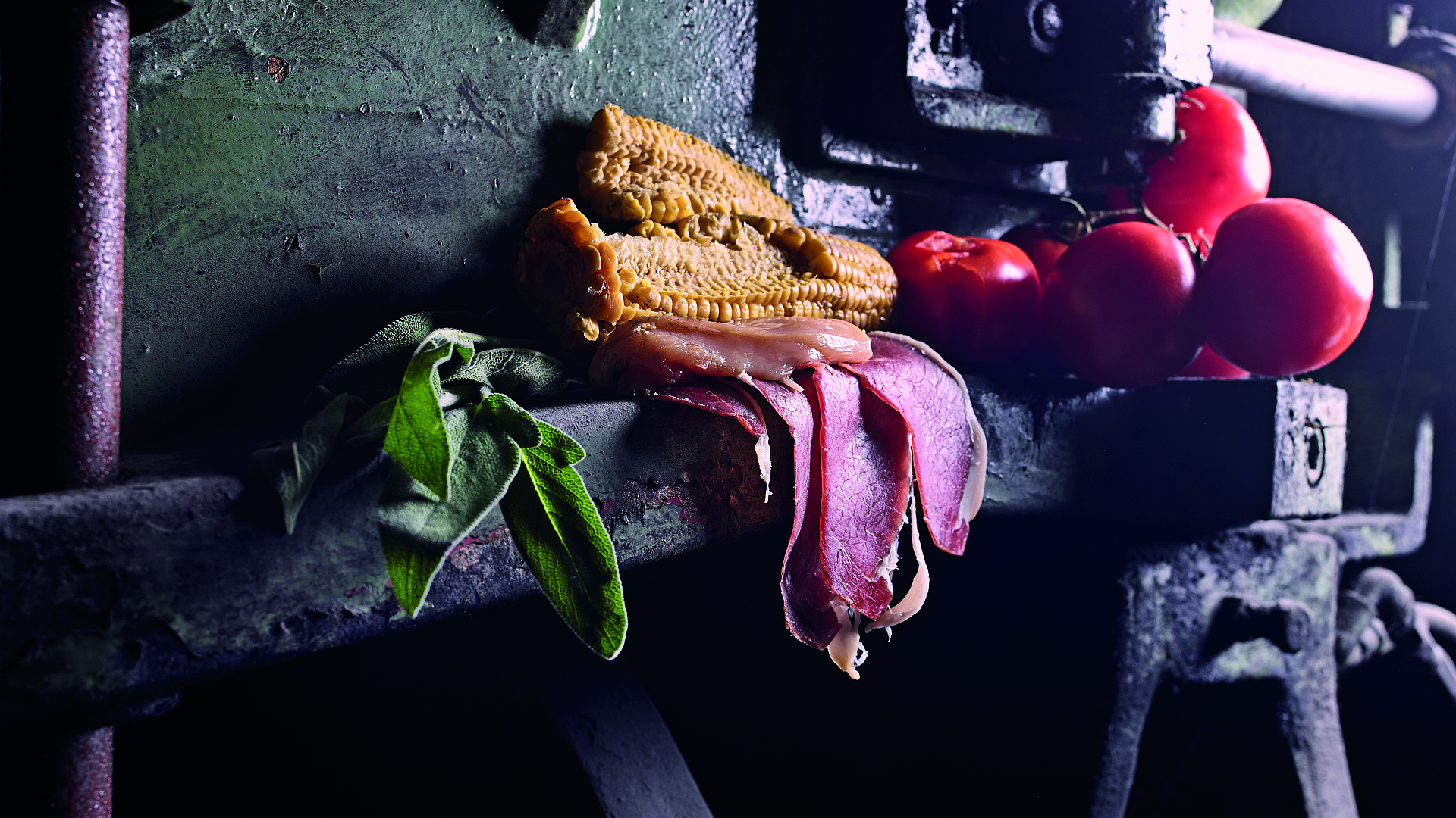 Veal tenderloin a la saltimbocca ingredients
